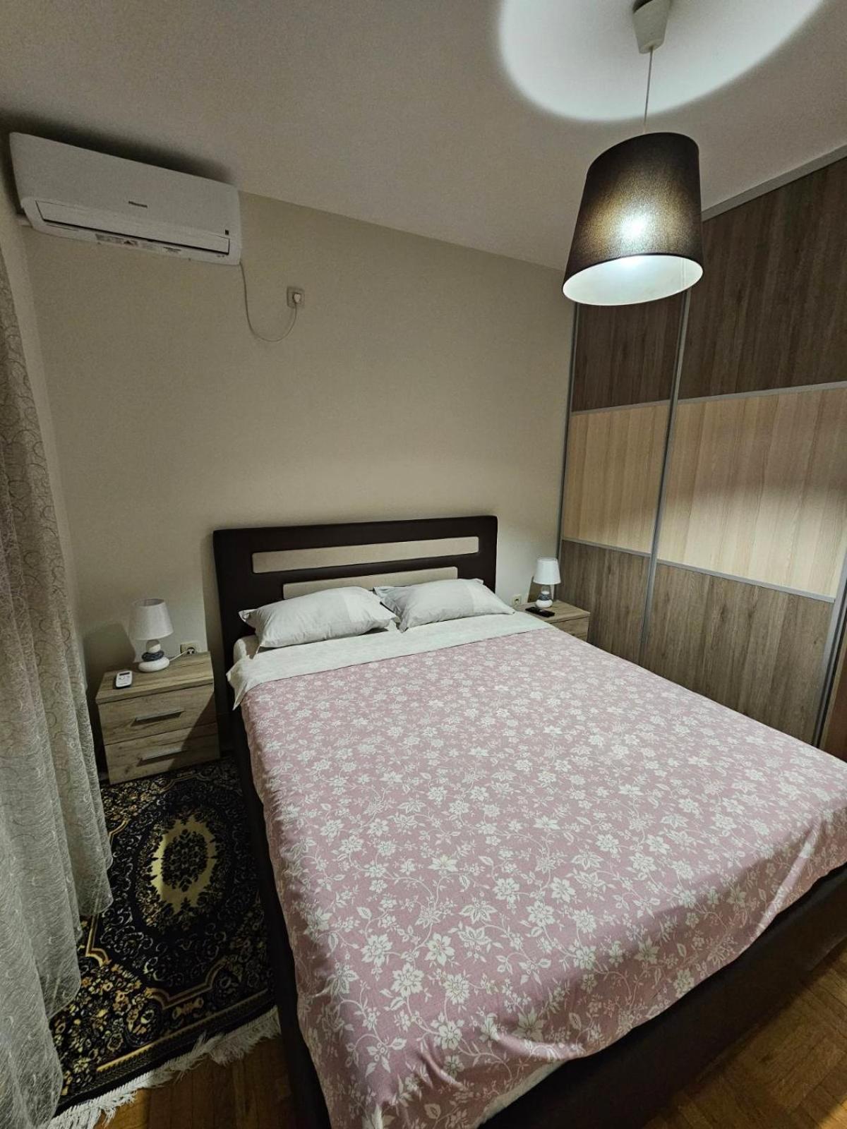 Aphrodite Apartment Podgorica Extérieur photo